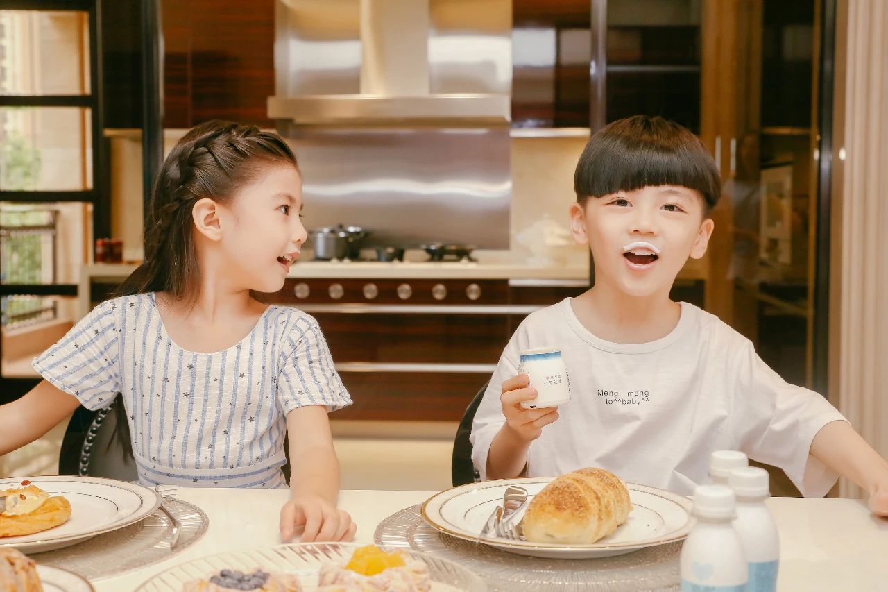 从乳业后浪到新消耗骄子，，，，，简爱酸奶做对了什么？？_PG国际